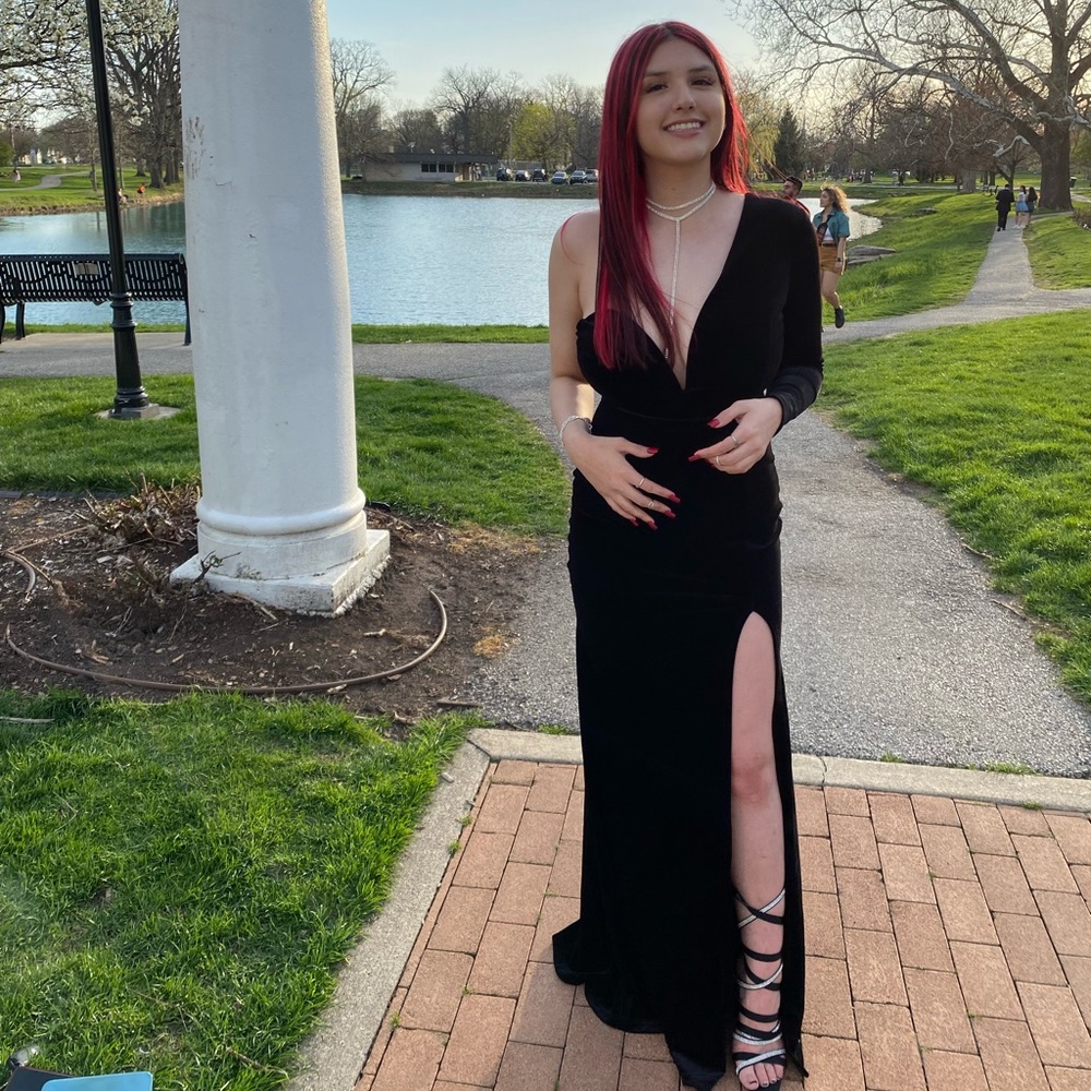 Black Velvet One Sleeve Windsor Dress